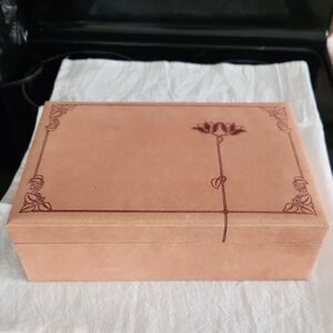 Vintage Jewelery Box
